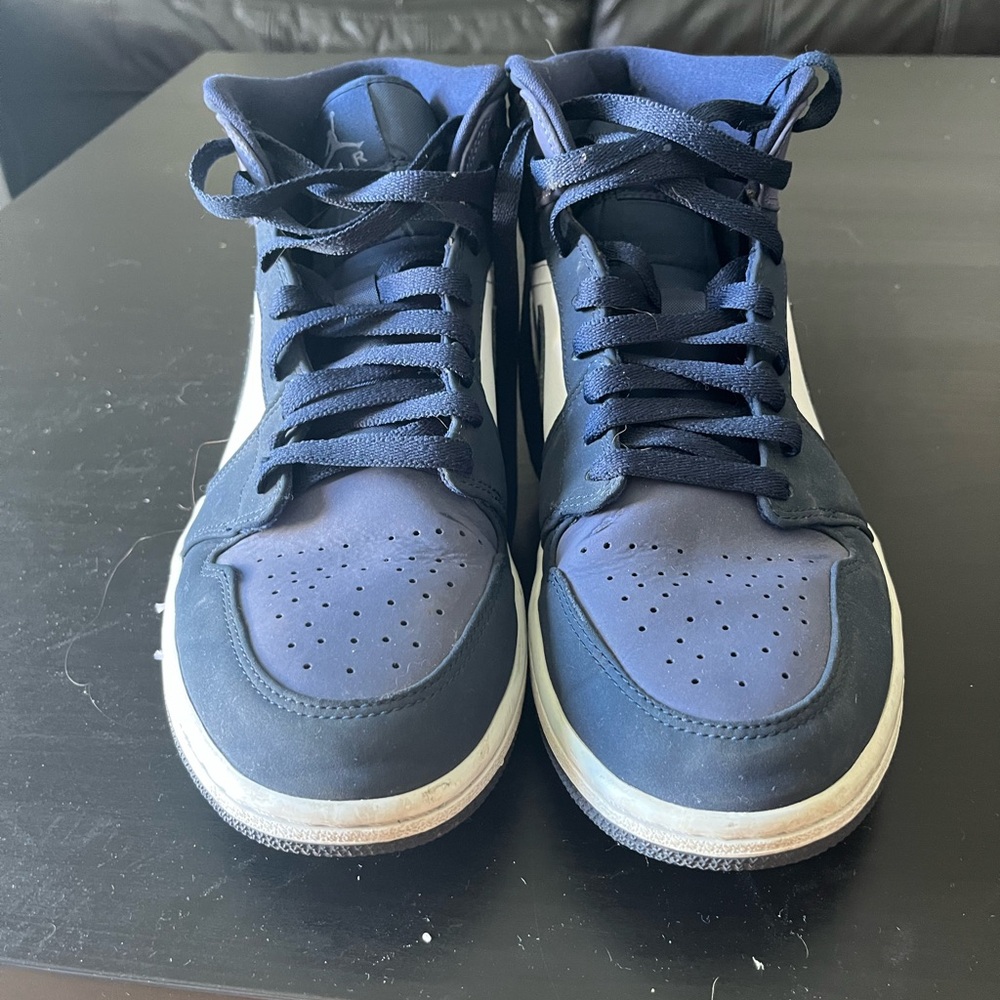 Jordan 1 Mid - Picture 4 of 4